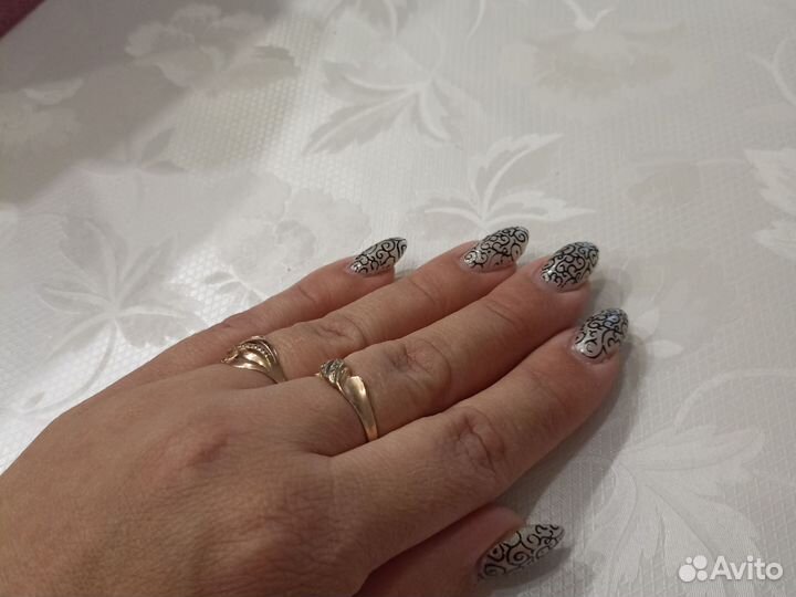 Наращивание ногтей