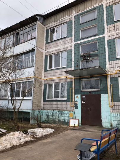 2-к. квартира, 52 м², 2/3 эт.