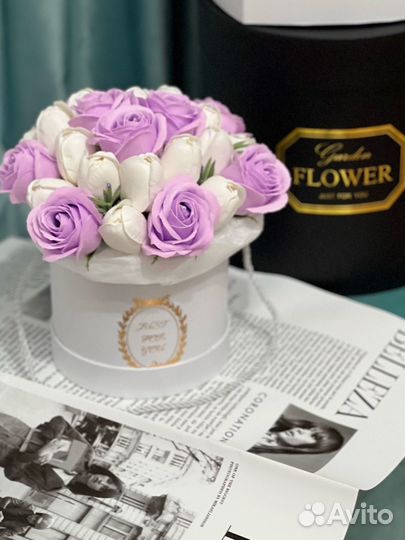 Розы и тюльпаны