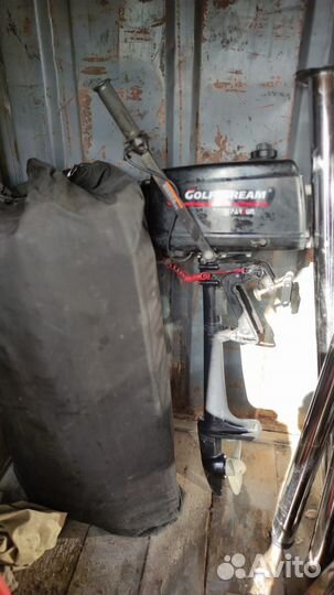 Надувная лодка с мотором