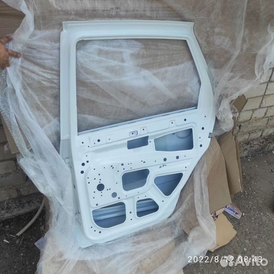 Дверь задняя правая Лада Гранта калина бел.обл