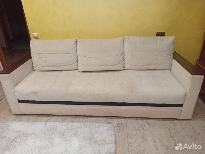 Диван прямой