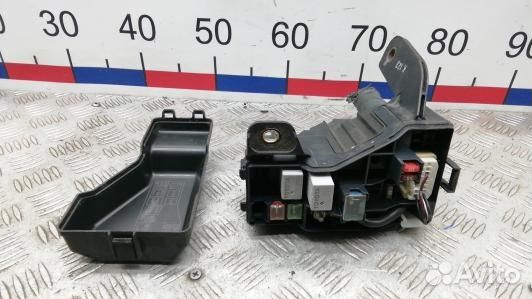 Блок предохранителей toyota avensis T25 (HDN20M101