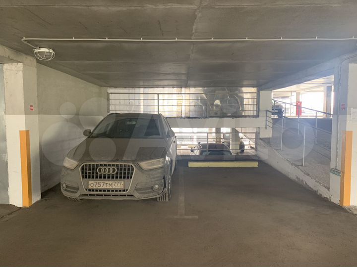 Машиноместо, 14 м²