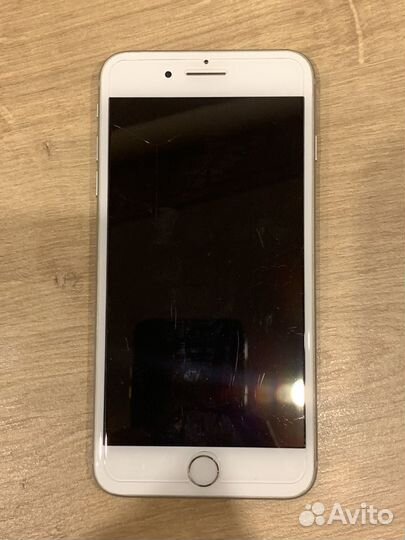 Телефон iPhone 7 plus