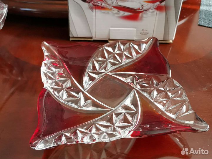 Салатник, блюдо, посуда для сервировки стола