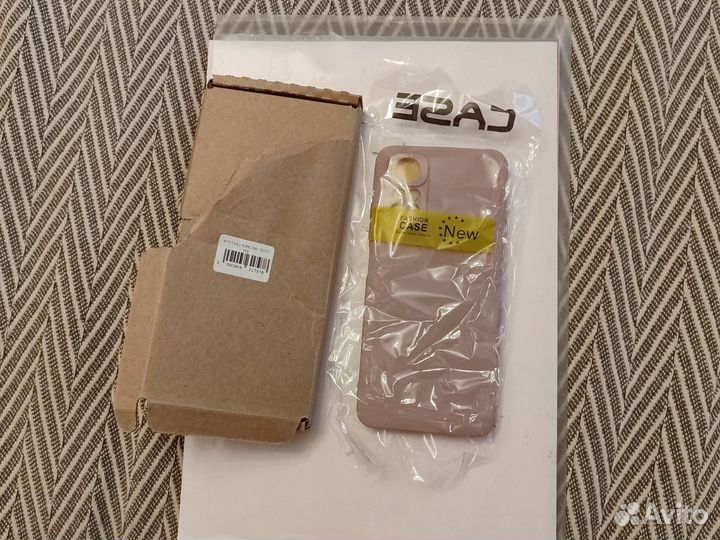 Чехол на телефон