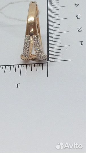 Золотое кольцо с фианитом 18р