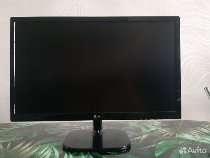 Монитор для компьютера 24 дюйма