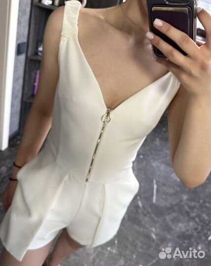 Комбинезон с шортами