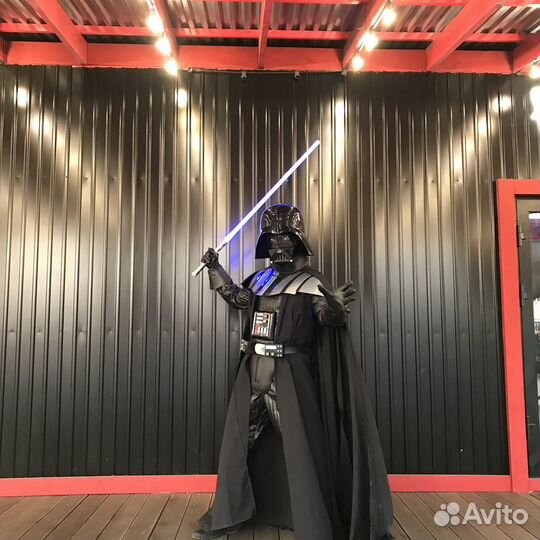 Шоу трансформеров и супергероев, аниматоры