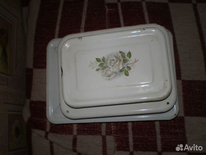 Набор эмалированых лотков