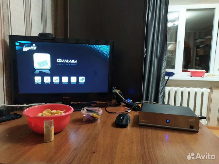 Медиаплеер iconbit. без пульта и блока питания