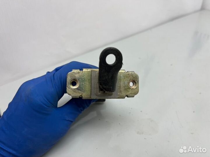 Ограничитель двери задний правый Hyundai Sonata IV