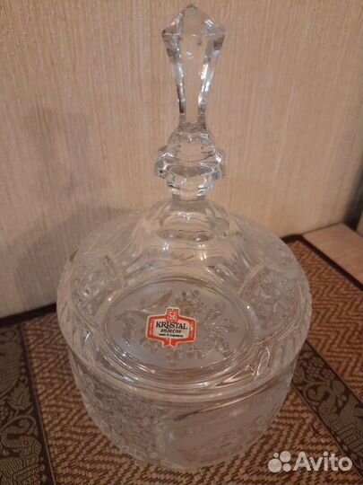 Хрустальная конфетница с крышкой Югославия