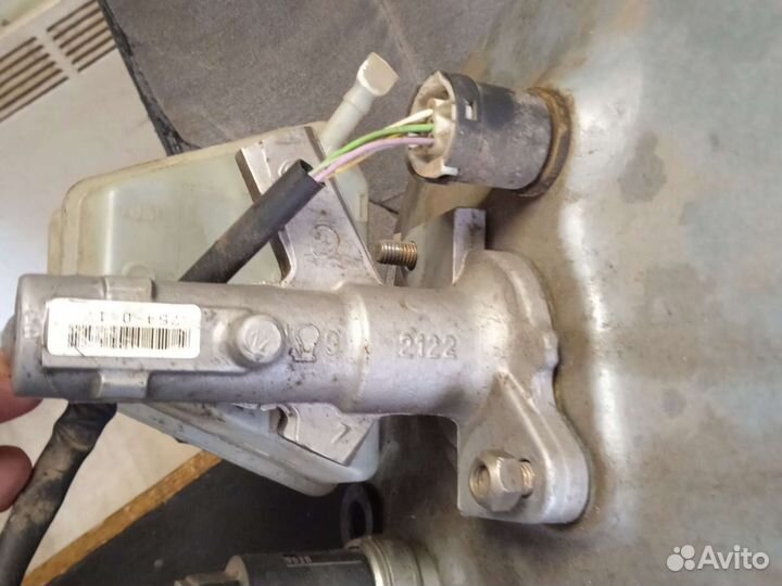 Усилитель тормозов Mercedes Benz W202 С208 R170