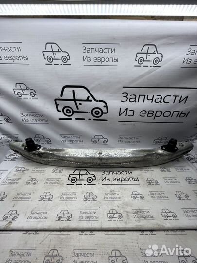 Усилитель переднего бампера Audi A4 B7 2005-2007г