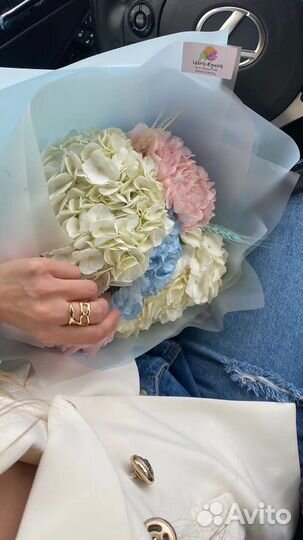 Доставка цветов и букетов