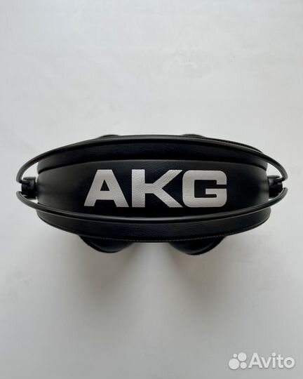 Наушники полноразмерные AKG