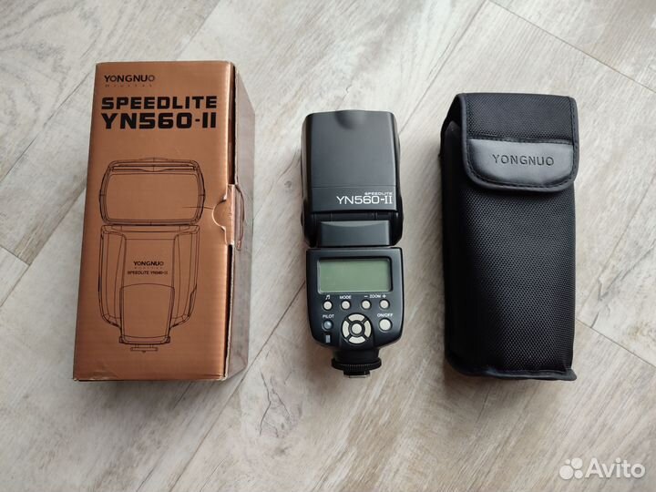 Вспышка камеры Yongnuo YN560-II