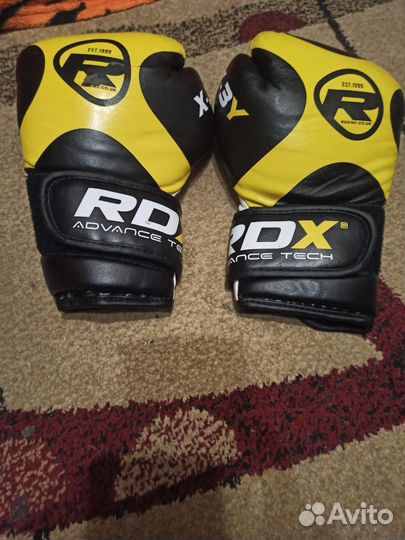 Перчатки боксёрские