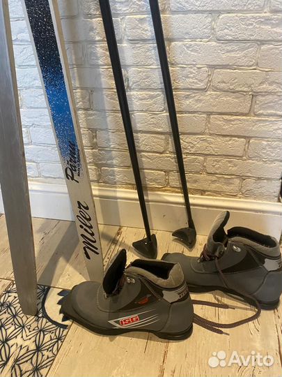 Лыжные ботинки