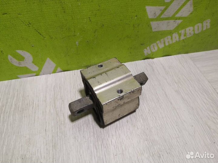 Опора кпп задняя Мерседес Бенз 211 Е класс