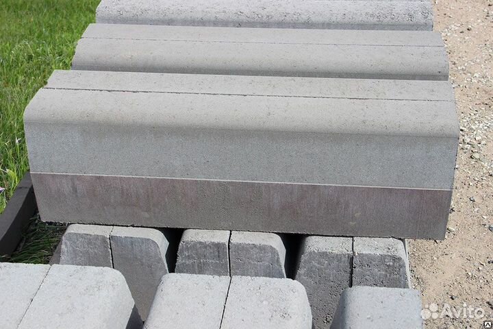 Бетонные бордюры