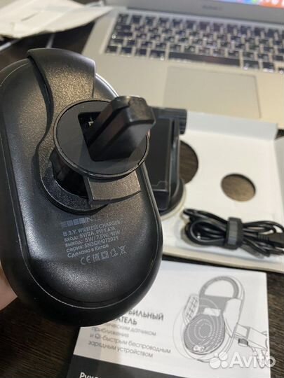 Автомобильный держатель для телефона InterStep