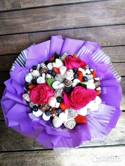 Букет из клубники в шокоалде с доставко