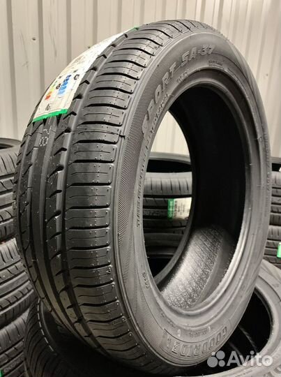 Goodride SA 37 215/55 R17 98W