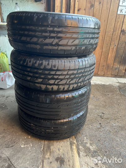 Bridgestone Playz PX 215/55 R17