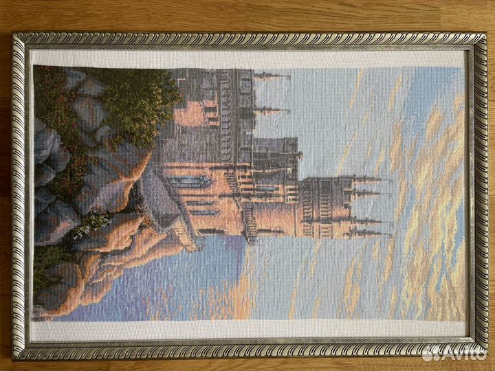 Картина, вышитая крестом 