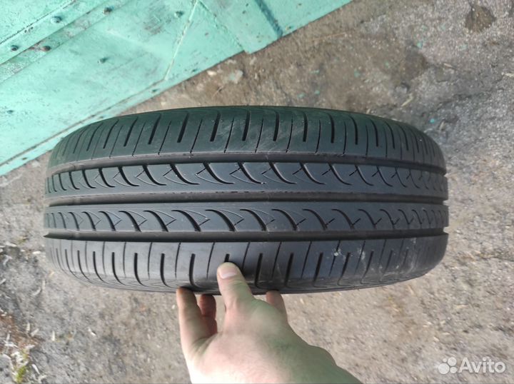 Yokohama BluEarth AE01 195/65 R15