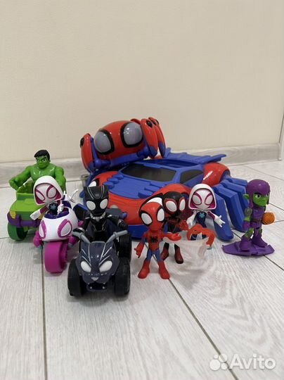 Машина человека паука большая