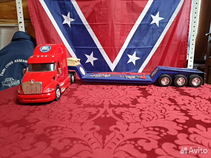 Модель Peterbilt 387 1/32