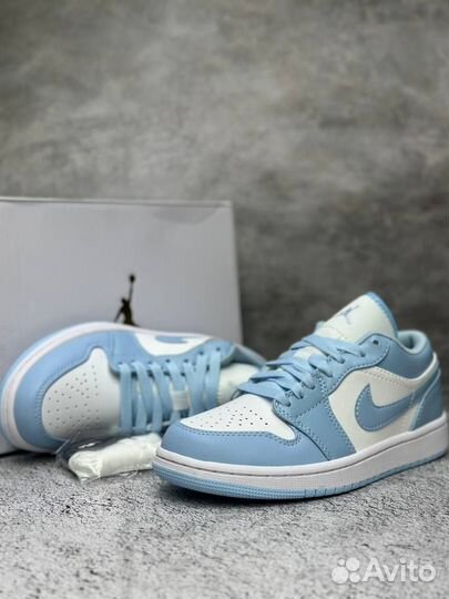 Кроссовки Nike Air Jordan 1 Low Женские