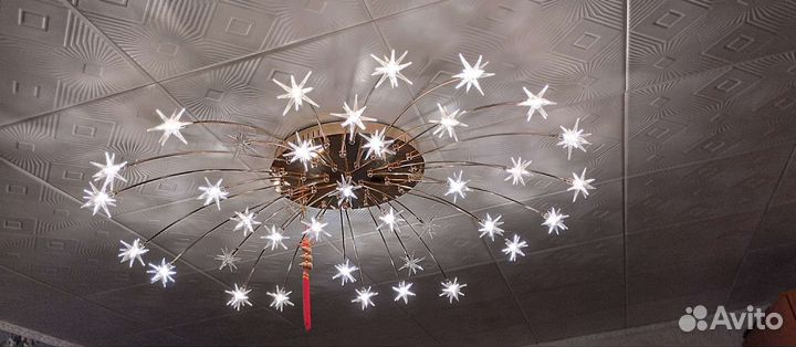 Светильник Салют потолочный. Плафоны лишние