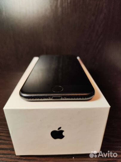iPhone 7 (32gb) не вскрывался