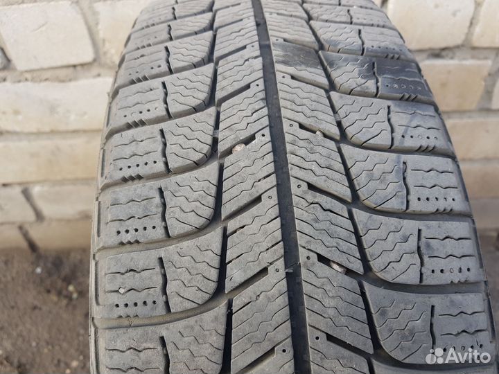 Michelin X-Ice XI3 185/60 R15