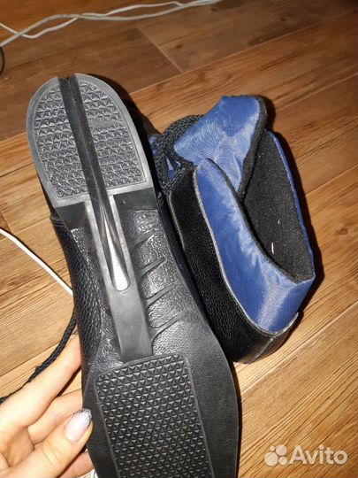 Лыжные ботинки