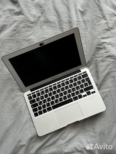 Apple MacBook Air 11 (2016)