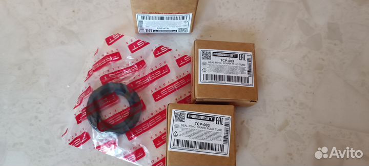 Кольцо уплотнительное свечного колодца