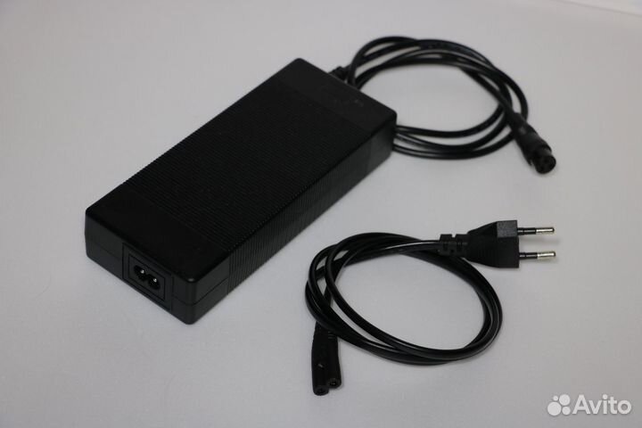 Зарядное устройство для самоката 54,6V 2.0A 3 pin