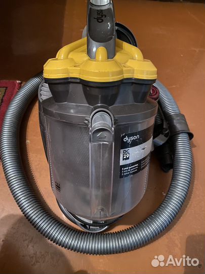 Пылесос Dyson DC29