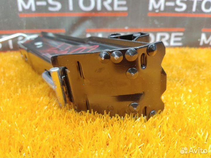 Домкрат Volkswagen Passat B7 caxa 2011