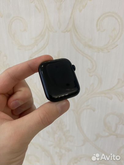 Часы apple watch se 2 44 mm 2023