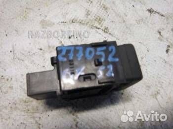 Кнопка Инфинити QX80/QX56 Z62