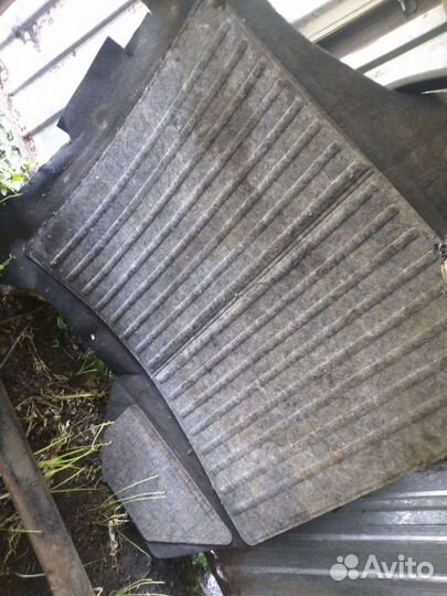 Ковёр в багажник