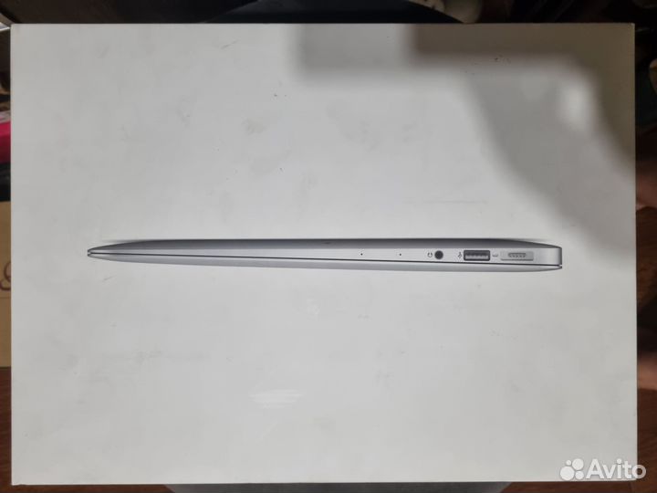 Коробка от MacBook Air 13.3